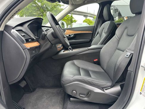 Certified 2023 Volvo XC90 B5 Plus w/ Protection Package Premier AWD/4WD image 19