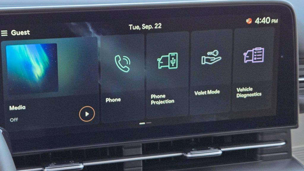 Used 2026 Hyundai Kona SEL Premium FWD image 22