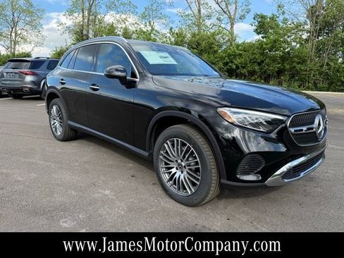 New 2026 Mercedes-Benz GLC 300 4MATIC image 3