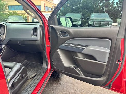 Used 2016 Chevrolet Colorado Z71 AWD/4WD image 17