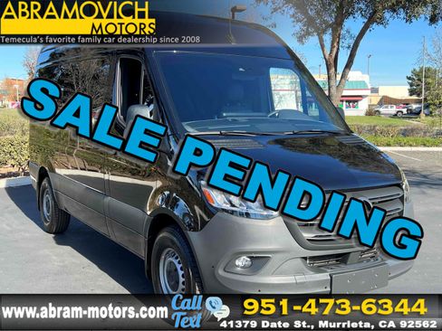 Used 2023 Mercedes-Benz Sprinter 2500 image 1