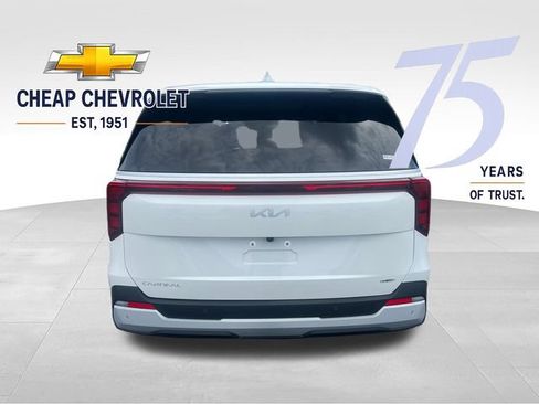 Used 2026 Kia Carnival LXS FWD image 4