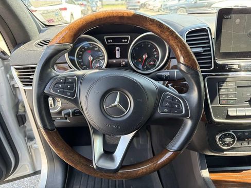 Used 2017 Mercedes-Benz GLS 450 4MATIC image 22