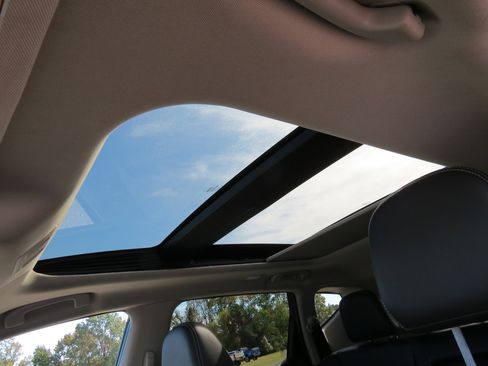 Used 2021 Nissan Murano SL w/ SL Moonroof Package image 18