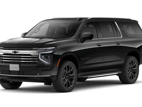 New 2026 Chevrolet Suburban LT image 3