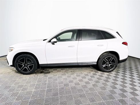 New 2026 Mercedes-Benz GLC 300 4MATIC image 3