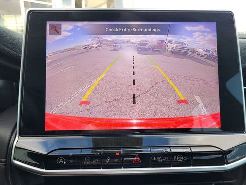 Used 2024 Jeep Compass Limited image 14