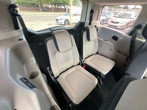 Used 2020 Ford Transit Connect XLT image 14