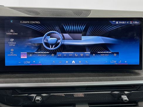 Used 2024 BMW X5 sDrive40i w/ Premium Package image 24