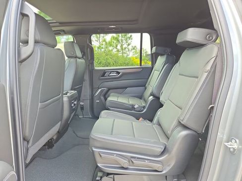 New 2026 GMC Yukon XL Denali w/ Sun & Power Step Package image 9