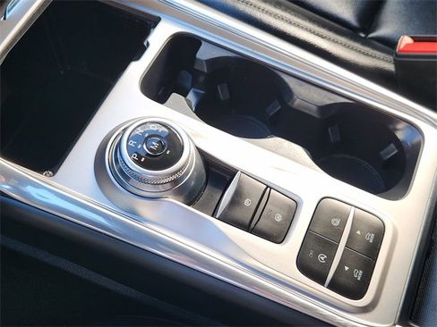 Used 2020 Ford Explorer XLT w/ Equipment Group 202A image 21