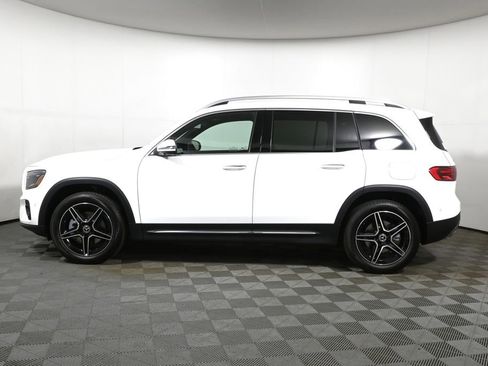 New 2026 Mercedes-Benz GLB 250 4MATIC image 2