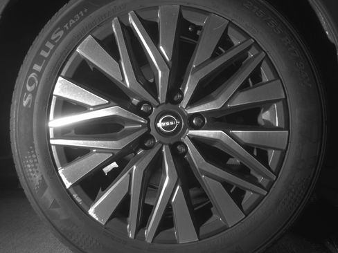 Used 2025 Nissan Altima 2.5 SV image 15