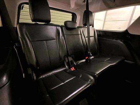 Certified 2024 Ford Expedition Max XLT image 27