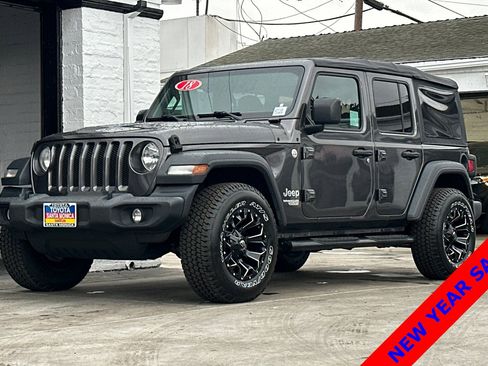Used 2018 Jeep Wrangler Unlimited Sport S image 8
