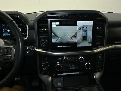 Used 2022 Ford F150 Lariat w/ Max Trailer Tow Package image 19