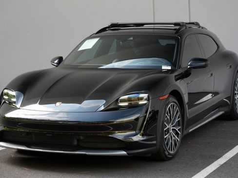 Used 2023 Porsche Taycan 4 Cross Turismo w/ Premium Package AWD/4WD image 47