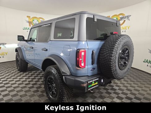 Used 2023 Ford Bronco Wildtrak image 6