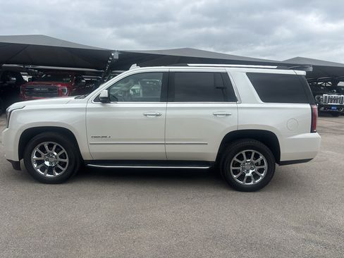 Used 2015 GMC Yukon Denali w/ Open Road Package image 10