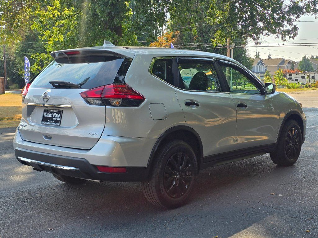 Used 2017 Nissan Rogue S AWD/4WD image 6