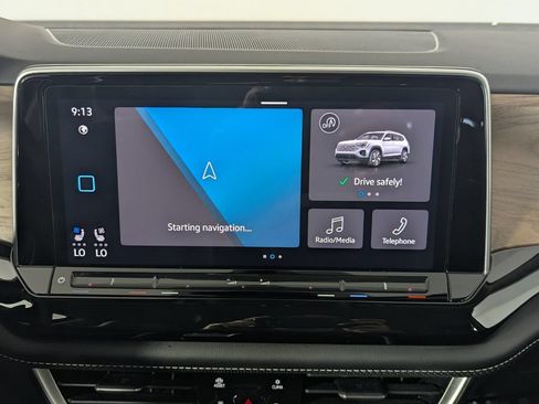 Used 2025 Volkswagen Atlas SE FWD image 19
