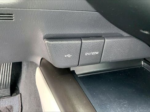 Used 2024 Toyota Camry LE image 31