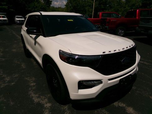 Used 2023 Ford Explorer ST-Line w/ Class IV Trailer Tow Package AWD/4WD image 2
