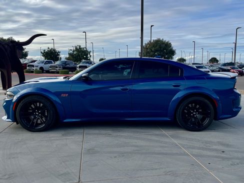 Used 2023 Dodge Charger Scat Pack image 2