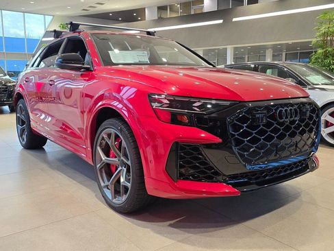 New 2026 Audi RS Q8 performance image 5