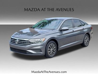 Used 2019 Volkswagen Jetta SE w/ Cold Weather Package