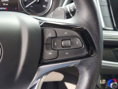 Used 2022 Buick Enclave Essence w/ Sport Touring Edition image 25