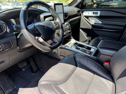 Used 2020 Ford Explorer ST w/ ST Street Pack image 20