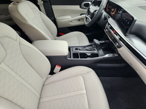 New 2026 Kia Sorento S w/ S Panoramic Sunroof Package image 13