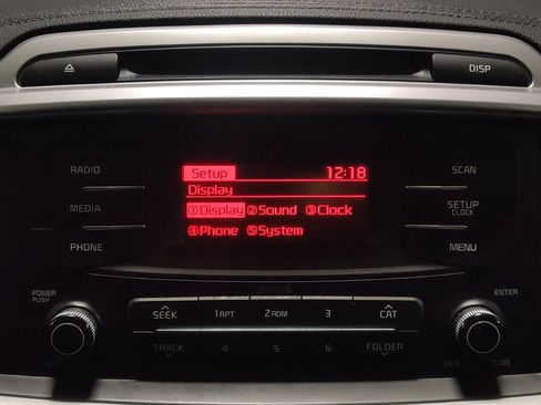 Used 2017 Kia Sorento L image 25