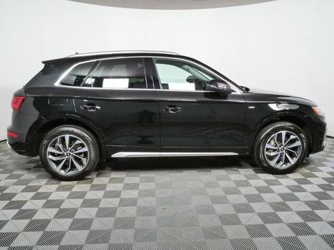 Used 2023 Audi Q5 2.0T Premium Plus w/ Premium Plus Package AWD/4WD image 2