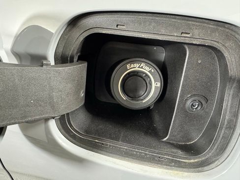 New 2026 Lincoln Nautilus Premier w/ Equipment Group 102A image 26