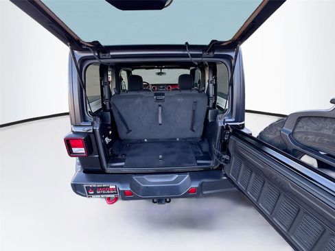 Used 2021 Jeep Wrangler Rubicon w/ Cold Weather Group image 21