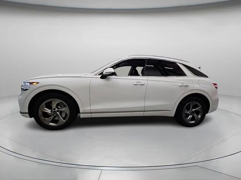 Used 2026 Genesis GV70 2.5T Select image 3