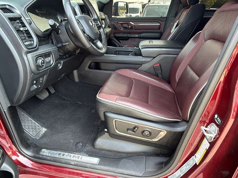Used 2025 RAM 1500 Limited AWD/4WD image 17