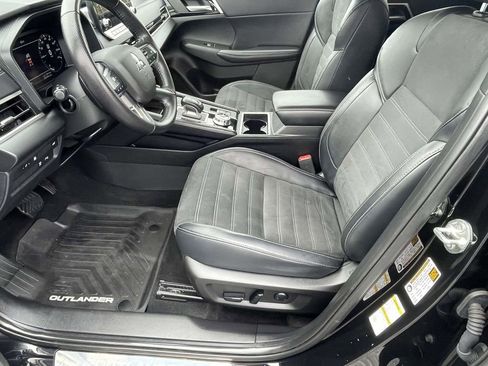Used 2024 Mitsubishi Outlander SEL image 16