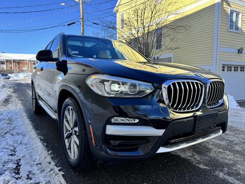 Used 2019 BMW X3 xDrive30i w/ Premium Package image 3