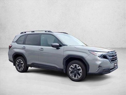 Used 2026 Subaru Forester Premium AWD/4WD image 5