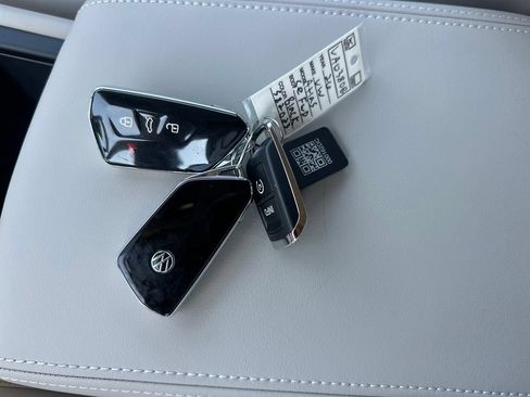 Used 2026 Volkswagen Atlas SE FWD image 22