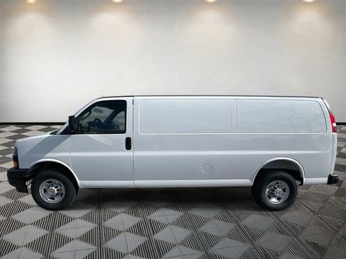New 2025 Chevrolet Express 3500 Work Van w/ Driver Convenience Package image 2