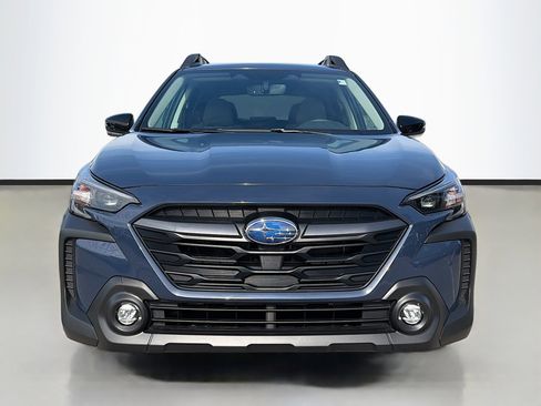 Certified 2025 Subaru Outback Premium image 8