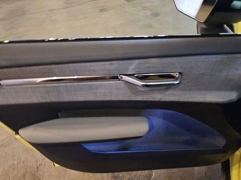 Used 2025 Volvo EX30 Ultra image 20