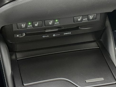 Used 2019 Lexus ES 300h image 21