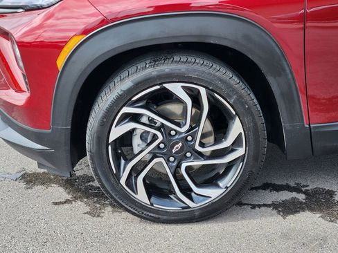 Used 2025 Chevrolet TrailBlazer RS w/ Convenience Package FWD image 8