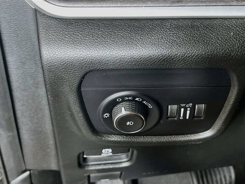 Used 2021 Jeep Grand Cherokee L Limited AWD/4WD image 13