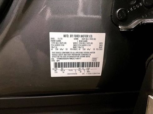 Used 2021 Ford Explorer XLT w/ Equipment Group 202A AWD/4WD image 33